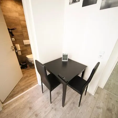 Luxomes - Zentrum Апарт-отель *